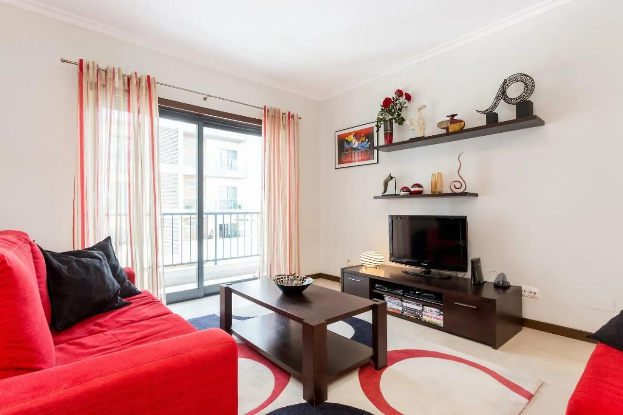 Lagos Marina Apartment With Pool & Gym