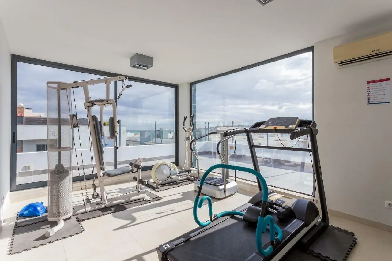 Lagos Marina Apartment With Pool & Gym